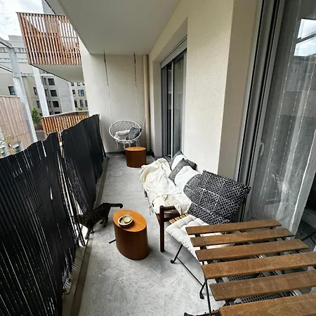 F2 Spacieux Avec Balcon Proche Paris *